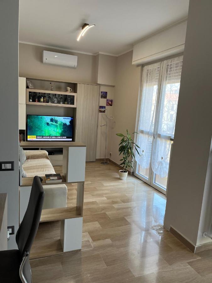 Apartamento Cini Infinity House Cinisello Balsamo Exterior foto